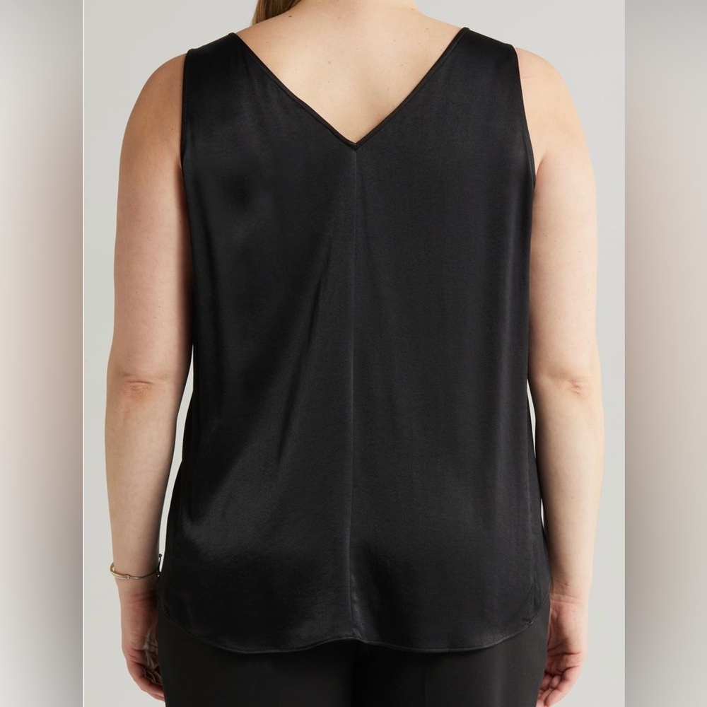 Women’s Nordstrom V-Neck Tank Tops - Black and White, 4X - Picture 13 of 16